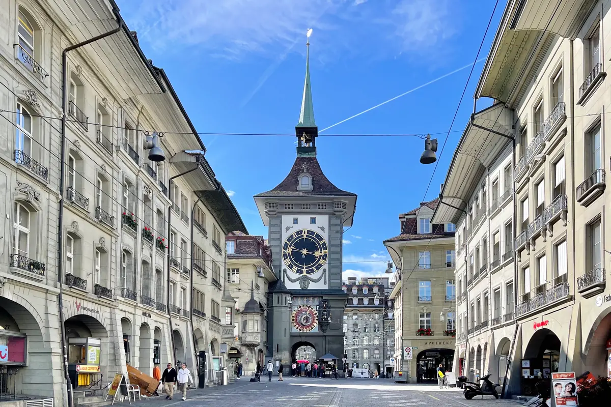 Zytglogge clock tower on a Bern street